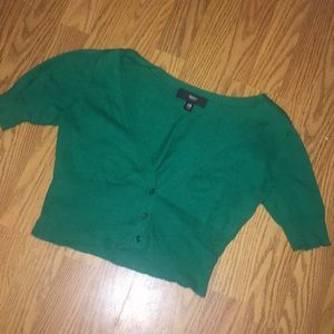 Adorable short green cardigan!